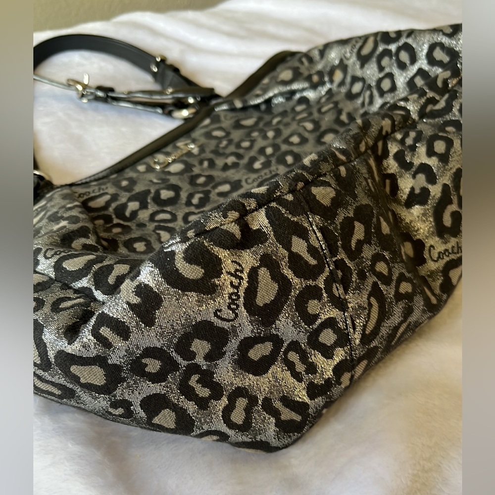 Rare Coach Ocelot Leopard Silver Shoulder Bag Vintage F17675 - Picture 6 of 16